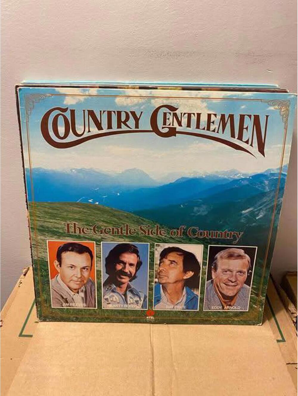 Country Gentleman - The Gentle Side of the Country Vintage 33RPM VG+ AB6